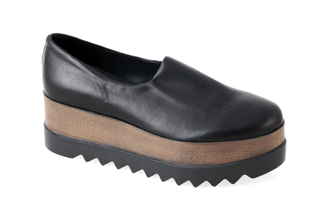 Nero Kaidas Γυναικείο Συνθετικό Slip on Μαύρο KR-1031 Μόδα > Γυναικεία Παπούτσια > Γυναικεία Slip-On
