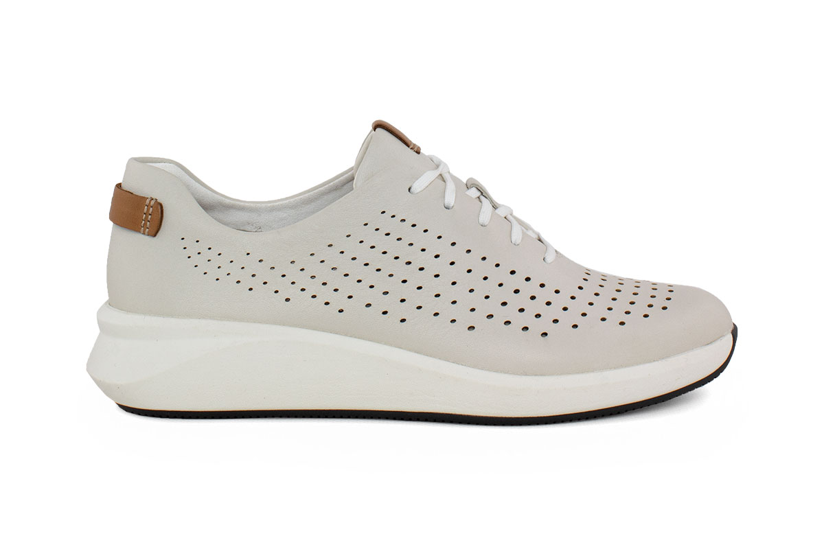 Clarks Γυναικείο Sneaker Un Rio Tie White Leather-261482564 Hobby - Αθλητισμός > Αθλητική Μόδα > Sneakers