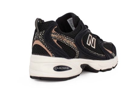 gynaikeio sneaker u530crb new balance 3