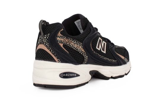 gynaikeio sneaker u530crb new balance 3
